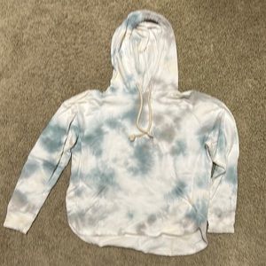 Universal thread hoodie